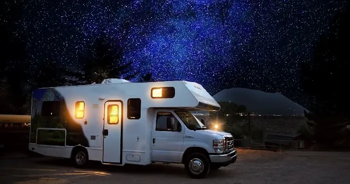 GloWood Campground Picture 7