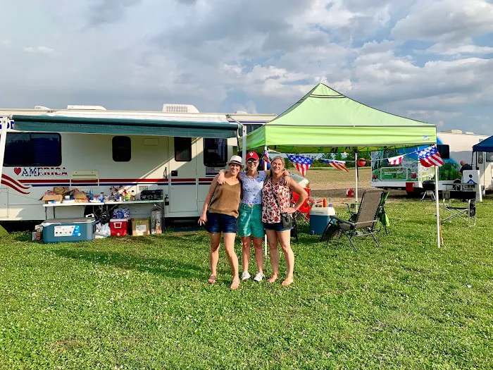 Sleepybear Campground Picture 7