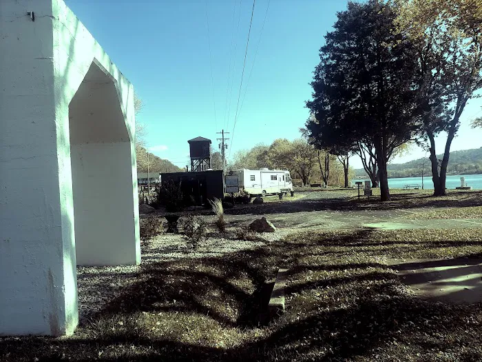 Riverview Campground Picture 2