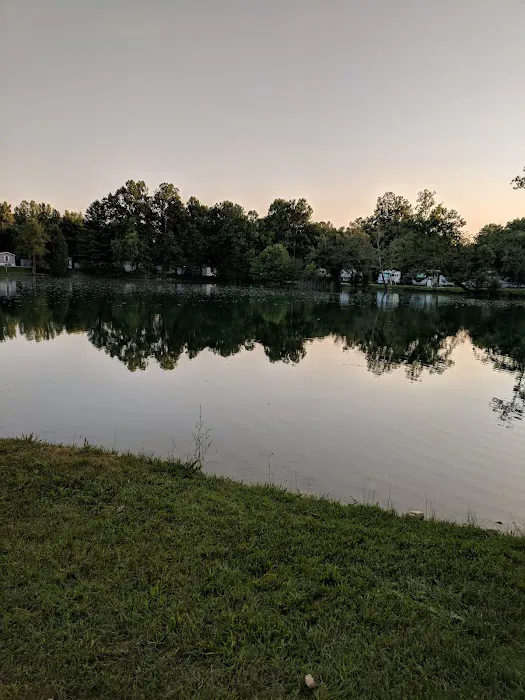 Thorntree Lake Mobile Home Prk Picture 2