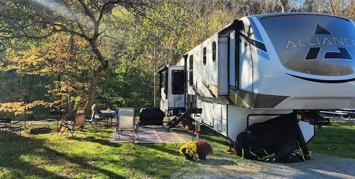 Camp On the Kentucky Picture 1