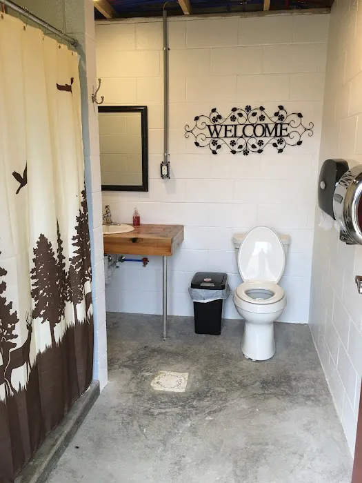 Callies Lake And Campground in Red River Gorge Picture 7