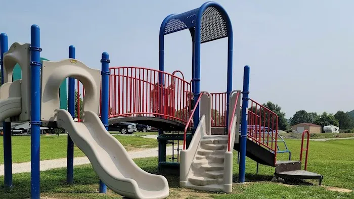 Callies Lake And Campground in Red River Gorge Picture 3