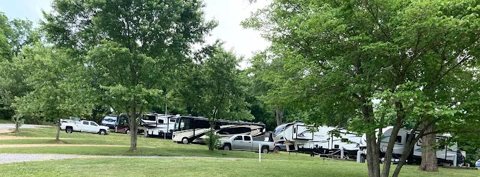 Lazy Llama Campground Picture 3