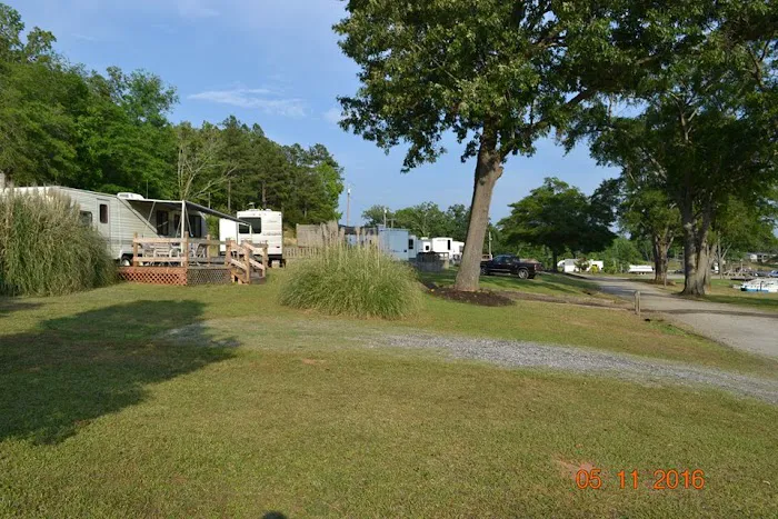 Four Seasons Resort & Marina Picture 7