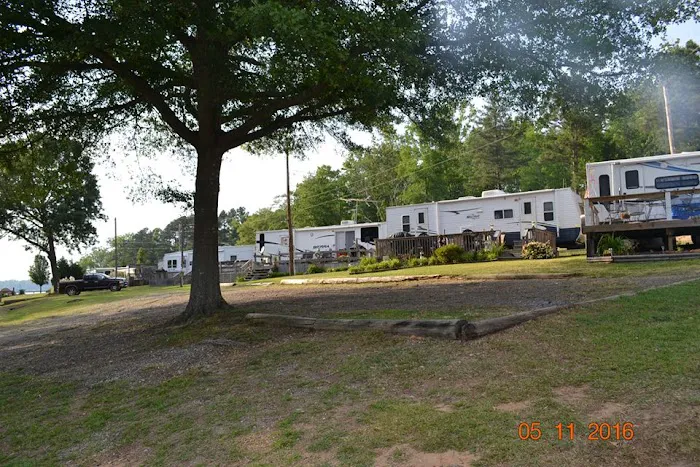 Four Seasons Resort & Marina Picture 3