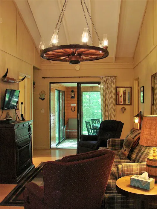 Ash Grove Mountain Cabins & Camping Picture 4