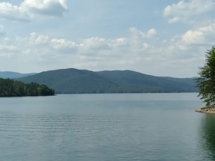 Keowee-Toxaway Cabin Picture 2