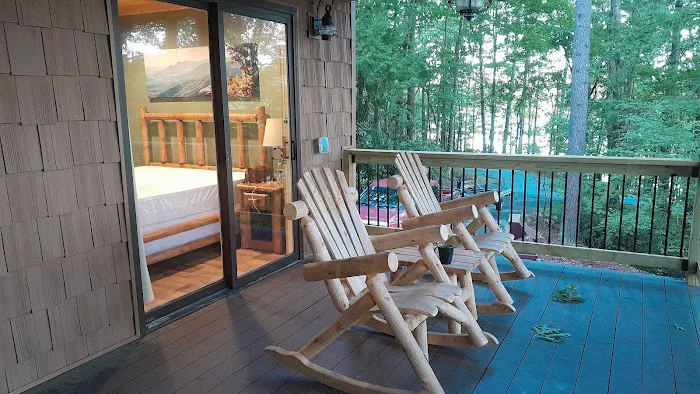 Keowee-Toxaway Cabin Picture 9