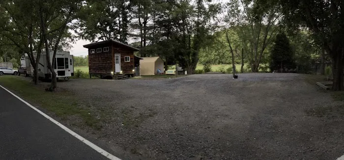 Rhymer Roost Camping Oasis Picture 4