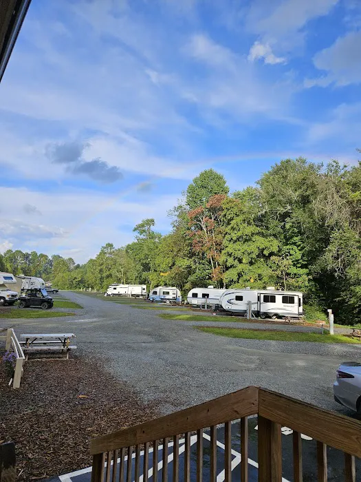 Boylston Creek RV Park and Cabins Picture 9