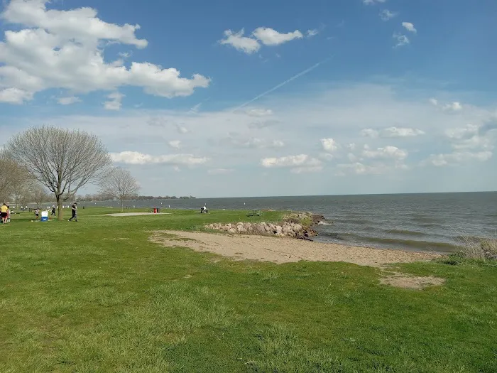 Lake St Clair Metropark campgrounds Picture 2