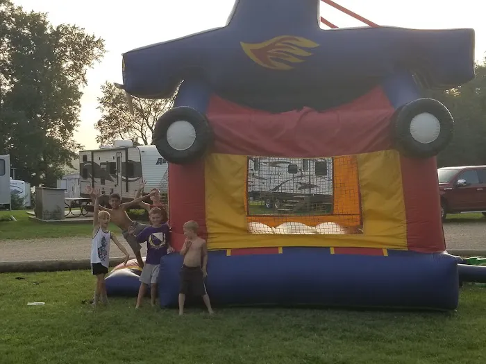 Shady Point Campground Picture 5