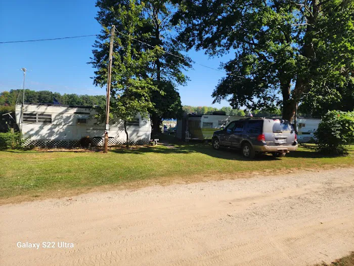 Pitcher Lake Campground Picture 10