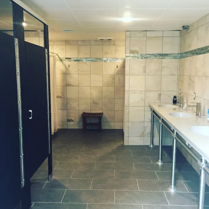 DUMONT LAKE FAMILY CAMPGROUND Picture 6