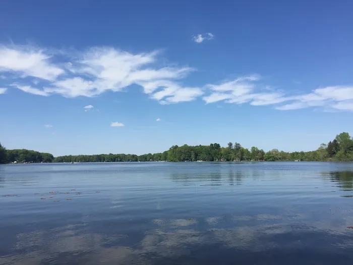 Roses Retreats Cabins & Campsites Picture 1