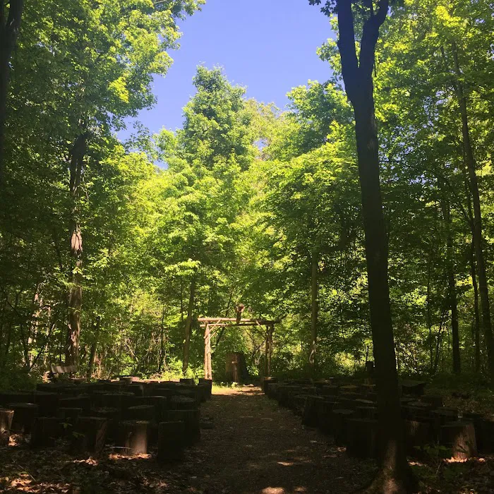 Roses Retreats Cabins & Campsites Picture 6