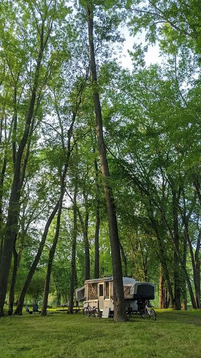 Riverbend Campground Picture 2