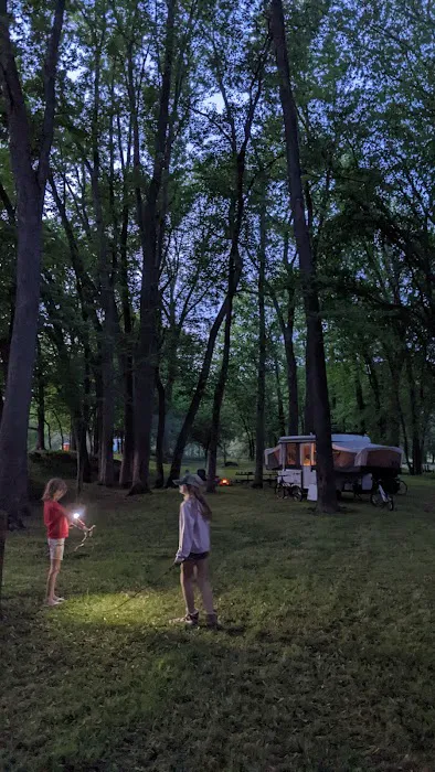 Riverbend Campground Picture 1