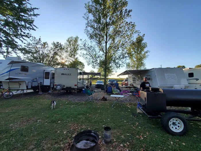 Lakeview Campground Picture 6