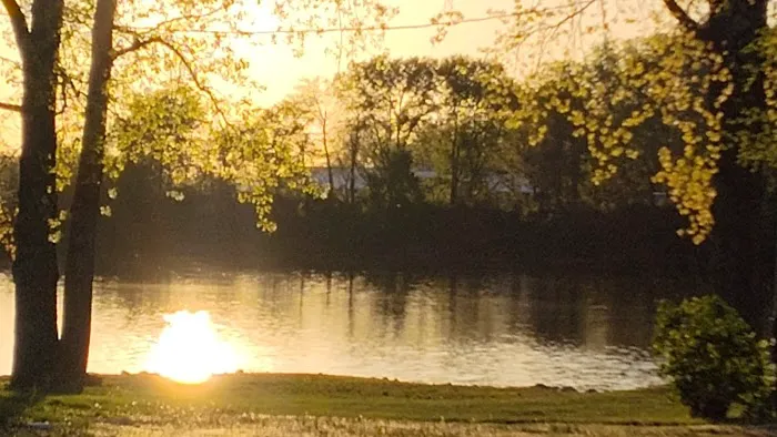 Great Lakes Resort Picture 1