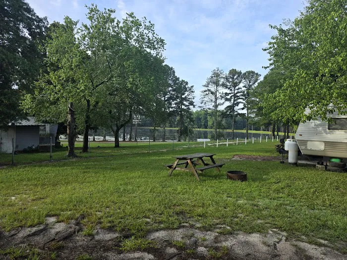 Cedar Pond Campground Picture 6