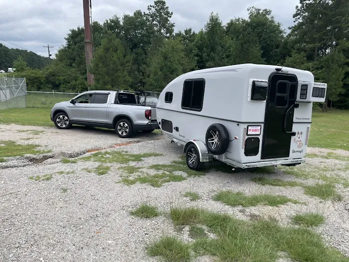 Snoozy II Campers Picture 4