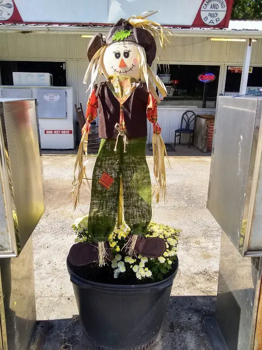 Kenn's Store & Campground Mandy's Cafe Picture 4