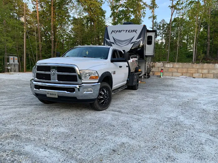 Split Rail RV Park Picture 4