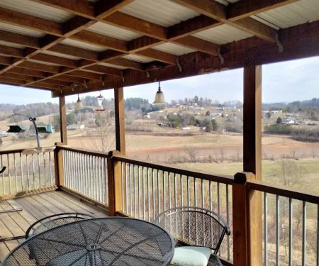 Persimmon Green Farmstead and Tentrr