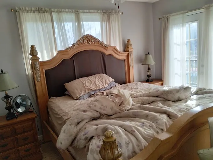 Persimmon Green Farmstead and Tentrr Picture 2