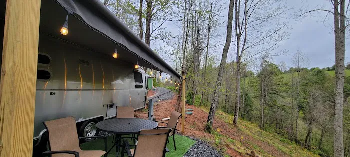 AIRSTREAM Camping Cabin Picture 2