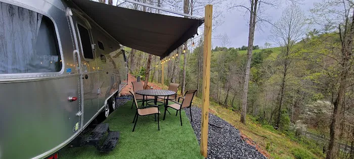 AIRSTREAM Camping Cabin Picture 1