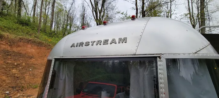 AIRSTREAM Camping Cabin Picture 5