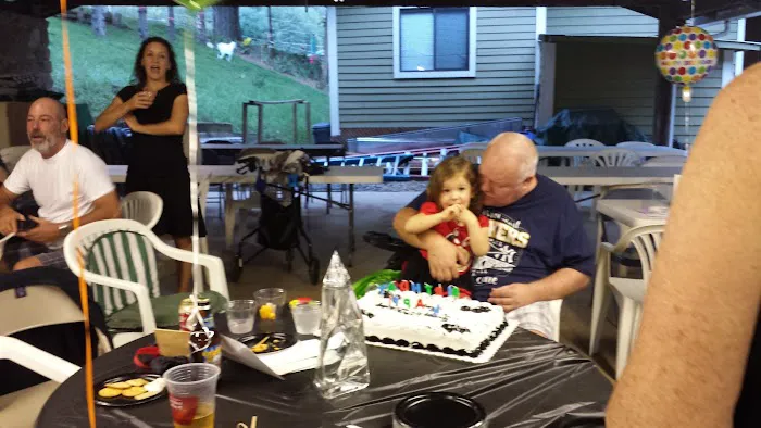 Riverside Campground Picture 2