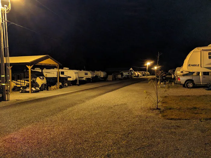 Bunch Hollow Campground & Resort Picture 8