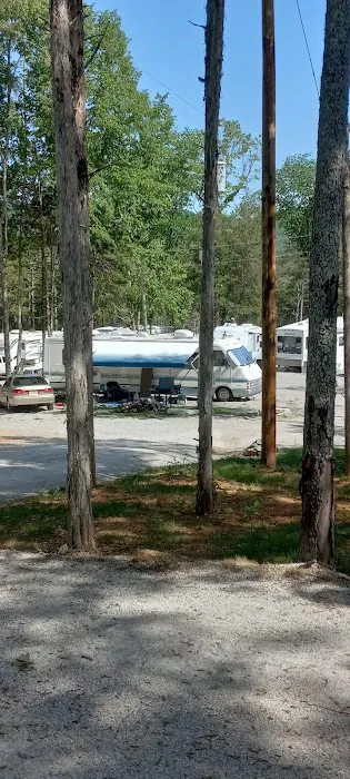 Backwoods Market And Campground Picture 2