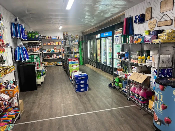 Backwoods Market And Campground Picture 8