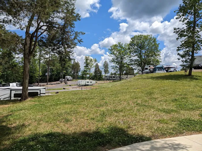 Moody Bluff Campground Picture 1