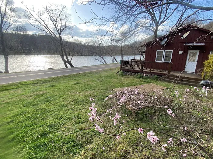 Rivers Edge Picture 3