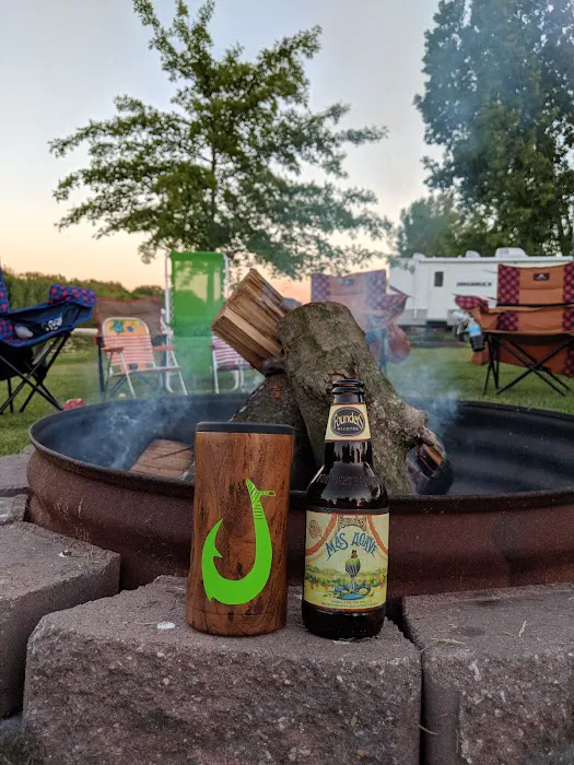 Leisure Lake Family Campground Picture 9