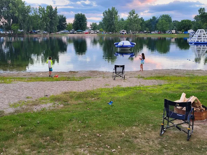 Leisure Lake Family Campground Picture 3