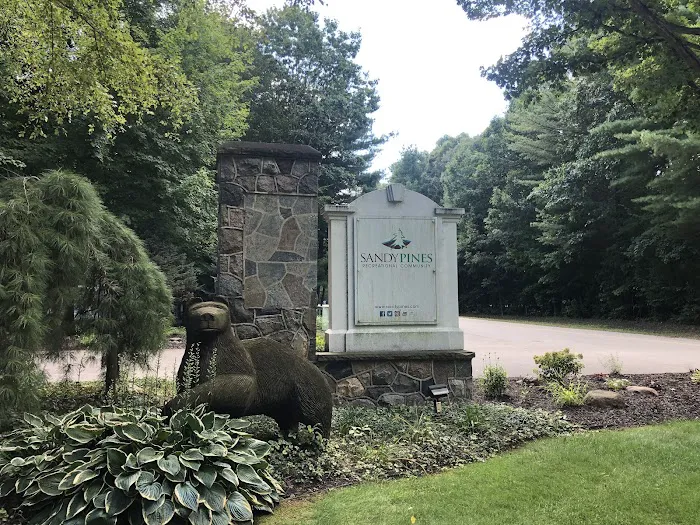 Sandy Pines Main Entrance & Camping Check In Picture 4