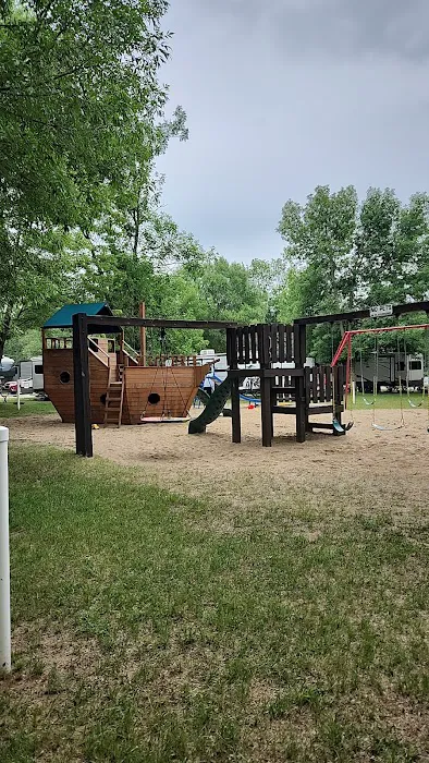 Cedar Springs RV Resort Picture 5