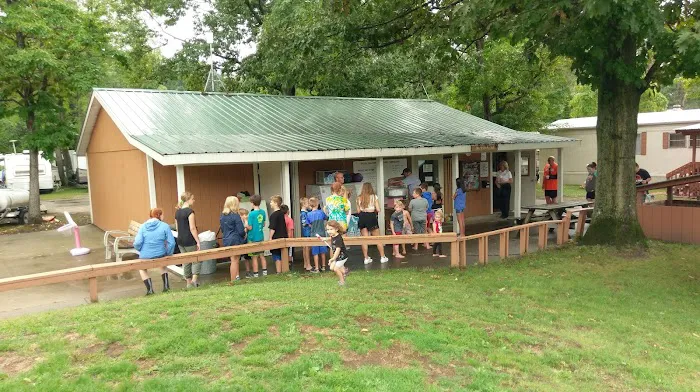 Bazan Baldwin Oaks Family Campground, LLC Picture 2