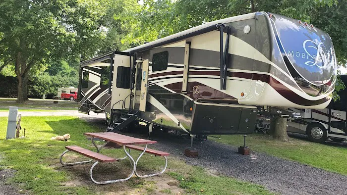 Spaulding Lake Campground Picture 2