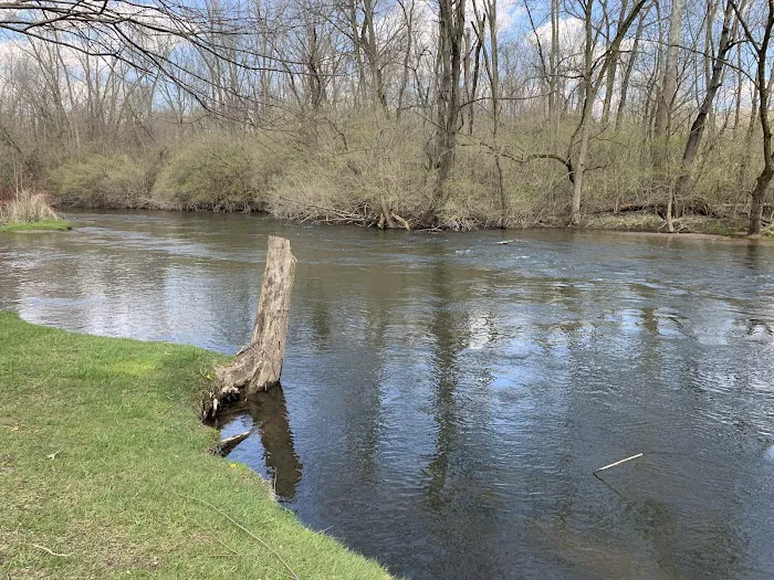 Riverfront Park Campground Picture 5