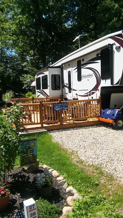 Riverfront Park Campground Picture 8