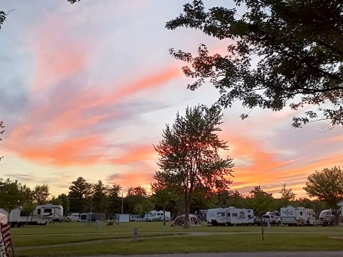 Raceview Family Campground Picture 4