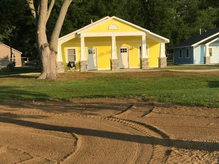 White Oaks on the Lake RV Resort Picture 8